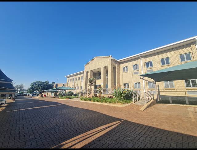 4,740M² OFFICE TO LET IN MEADOWDALE